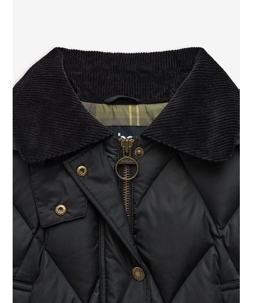 Barbour（バブアー）の「Yasminキルティング ダウン ジャケット（レディース）（ダウンジャケット/コート・レディース・ベージュ/ブラック・8/10）」の11枚目の写真