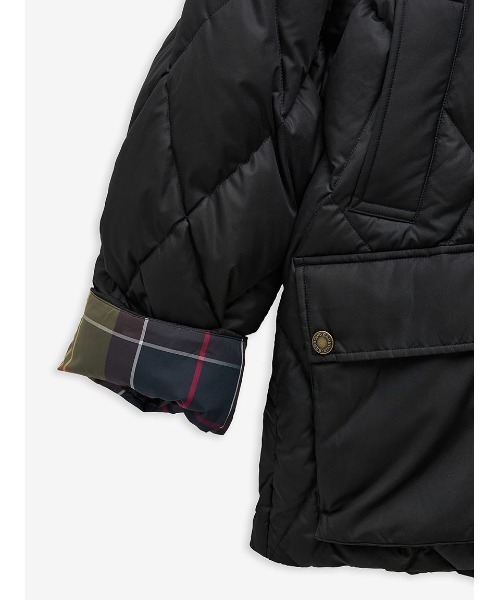 Barbour（バブアー）の「Yasminキルティング ダウン ジャケット（レディース）（ダウンジャケット/コート・レディース・ベージュ/ブラック・8/10）」の15枚目の写真