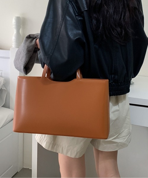 FINEnough(ファインナフ)の「光沢ハンドバッグ(ショルダーバッグ・レディース・ホワイト/ブラウン/キャメル/ブラック・FREE)」の1枚目の写真