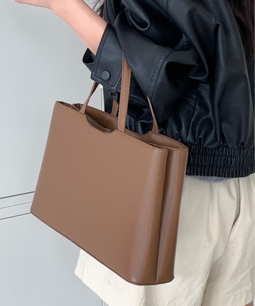 FINEnough(ファインナフ)の「光沢ハンドバッグ(ショルダーバッグ・レディース・ホワイト/ブラウン/キャメル/ブラック・FREE)」の14枚目の写真