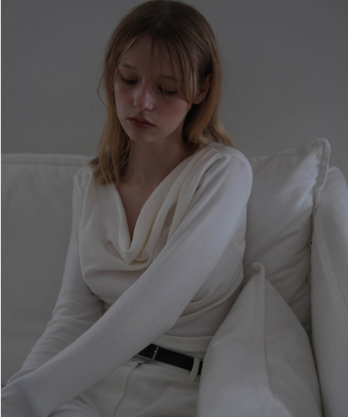 DEHEVE（デヘヴェ）の「Drape Neck Long Sleeve [Ivory]（Tシャツ/カットソー・レディース・アイボリー・FREE）」の6枚目の写真