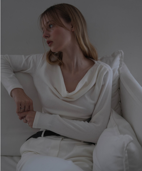 DEHEVE（デヘヴェ）の「Drape Neck Long Sleeve [Ivory]（Tシャツ/カットソー・レディース・アイボリー・FREE）」の7枚目の写真