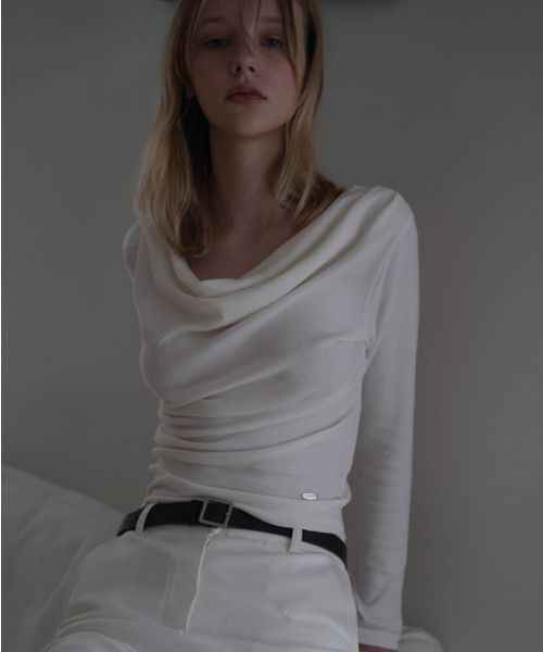 DEHEVE（デヘヴェ）の「Drape Neck Long Sleeve [Ivory]（Tシャツ/カットソー・レディース・アイボリー・FREE）」の10枚目の写真
