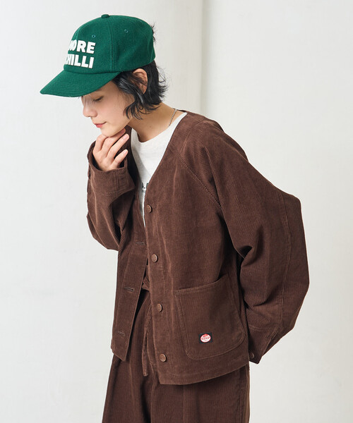 FREAK'S STORE(フリークスストア)の「<セットアップ対応>RED KAP × FREAK'S STORE/レッドキャップ 別注 コーデュロイ ノーカラーVネックジャケット(その他アウター・レディース・ナチュラル/チャコール/ブラウン/キャメル・フリ-)」の9枚目の写真