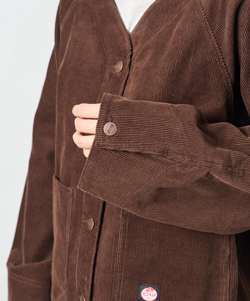 FREAK'S STORE(フリークスストア)の「<セットアップ対応>RED KAP × FREAK'S STORE/レッドキャップ 別注 コーデュロイ ノーカラーVネックジャケット(その他アウター・レディース・ナチュラル/チャコール/ブラウン/キャメル・フリ-)」の18枚目の写真