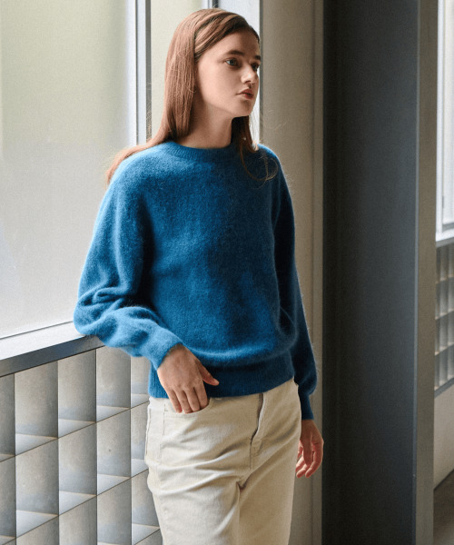SLOWLOLLI（スローローリ）の「Cloud angora knit_3 Colors（ニット/セーター・レディース・レッド/ブルー・FREE）」の7枚目の写真