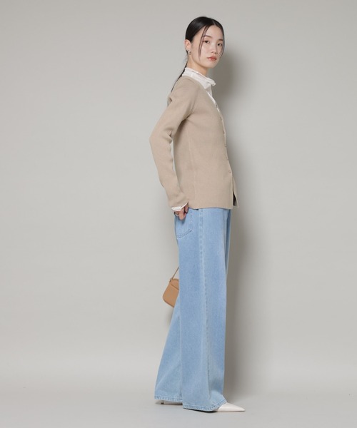 NANO universe(ナノユニバース)の「裾スリットVネックリブカーディガン(カーディガン/ボレロ・レディース・ベージュ/グレー/ブラック・FREE)」の9枚目の写真