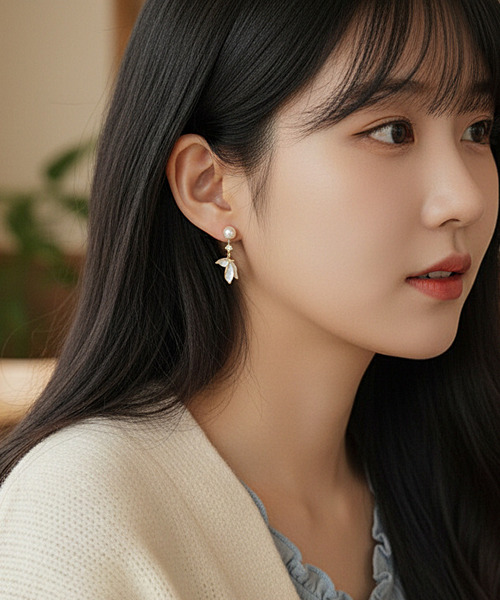 Burner(バーナー)の「【Sonu jewelry(ソヌジュエリー)】パール×リーフモチーフピアス son-pierce-9-7【RBTS】(ピアス(両耳用)・レディース・シルバー・FREE)」の2枚目の写真