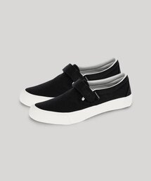 HUGVONE（ハグボーン）の「Support slip-on gym shoes BBB001（スリッポン・メンズ）」