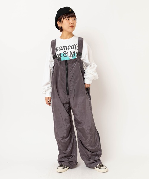 RNA（アールエヌエー）の「O0752 ナイロントラックオーバーオール（サロペット/オーバーオール・レディース・グレー/グリーン/パープル・MEDIUM）」の4枚目の写真