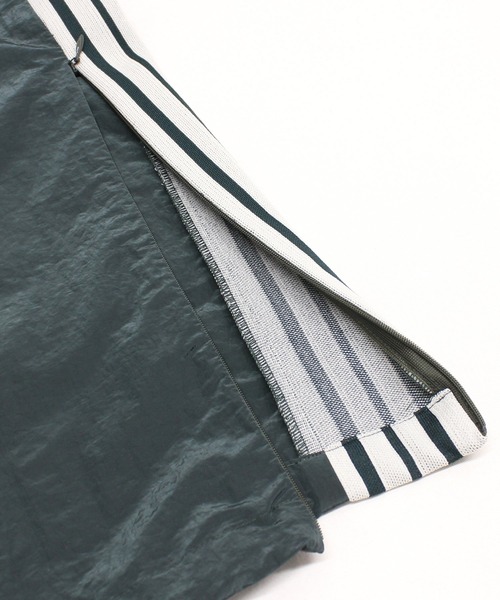 RNA（アールエヌエー）の「O0752 ナイロントラックオーバーオール（サロペット/オーバーオール・レディース・グレー/グリーン/パープル・MEDIUM）」の13枚目の写真