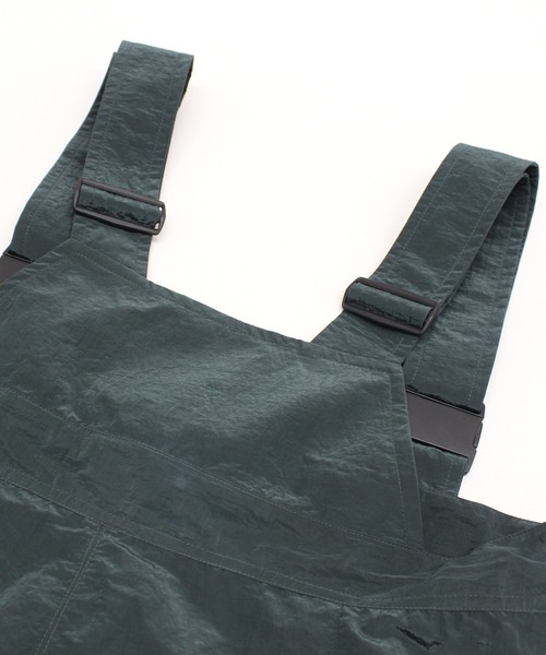 RNA（アールエヌエー）の「O0752 ナイロントラックオーバーオール（サロペット/オーバーオール・レディース・グレー/グリーン/パープル・MEDIUM）」の14枚目の写真