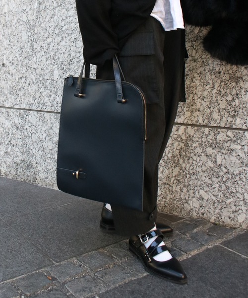 Scrap Book（スクラップブック）の「【atneK】glass tate tote / ガラスタテトート（中綿ショルダーベルト セット）（トートバッグ・レディース・ネイビー・FREE）」の3枚目の写真
