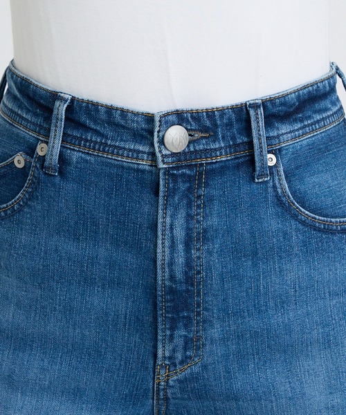 YANUK(ヤヌーク)の「ストレート"LILITH"(デニムパンツ・レディース・ブルー・21inch/22inch/23inch/25inch/26inch/27inch)」の4枚目の写真