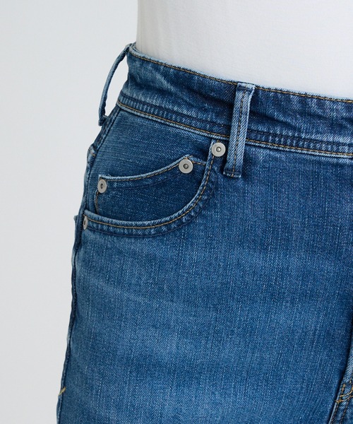 YANUK(ヤヌーク)の「ストレート"LILITH"(デニムパンツ・レディース・ブルー・21inch/22inch/23inch/25inch/26inch/27inch)」の5枚目の写真