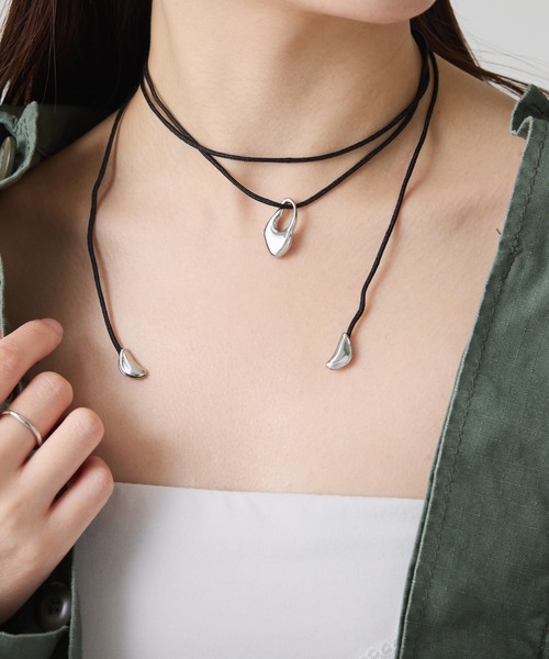 PAPILLONNER(パピヨネ)の「PAPILLONNER/コード2WAYネックレス(ネックレス・レディース・シルバー/ゴールド・FREE)」の8枚目の写真