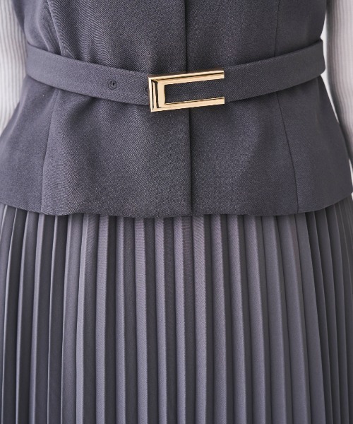 SWINGLE(スウィングル)の「ジレ&プリーツスカートセット(ワンピース・レディース・ベージュ/ライトグレー/ブラック・FREE)」の9枚目の写真
