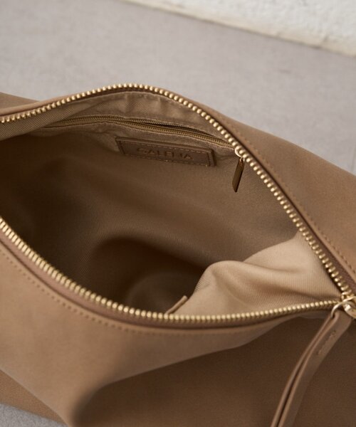LOUNGEDRESS（ラウンジドレス）の「【GALENA/ガレナ】リングベルトバッグ（トートバッグ・レディース・ライトベージュ/モカ・FREE）」の4枚目の写真