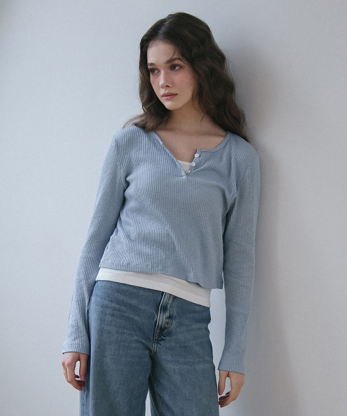 VEM.VER(ベンバー)の「ボタンポイントリブドロングスリーブTシャツ_ブルー(Tシャツ/カットソー・レディース・ブルー・FREE)」の5枚目の写真