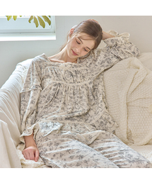 LUNALUZ STUDIO（ルナルス）の「Women's Royal Garden Cotton Square Neck Long Sleeve Two-Piece Pajamas（ルームウェア/パジャマ）」