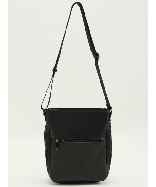 m.f.editorial(エムエフエディトリアル)の「m.f.エディトリアル メンズ 縦型 ミニショルダーバッグ(ショルダーバッグ・メンズ・グレー系その他2/ブラック・FREE)」の1枚目の写真