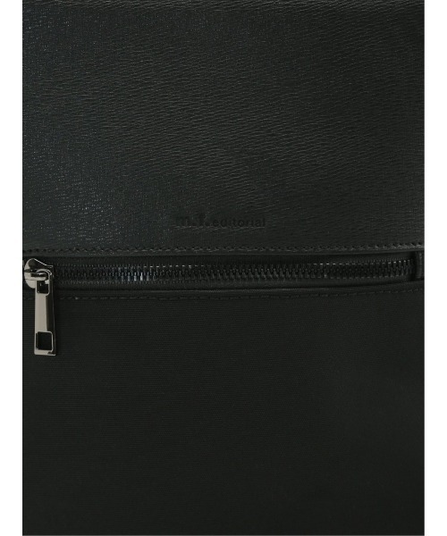 m.f.editorial(エムエフエディトリアル)の「m.f.エディトリアル メンズ 縦型 ミニショルダーバッグ(ショルダーバッグ・メンズ・グレー系その他2/ブラック・FREE)」の8枚目の写真