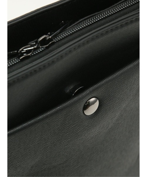 m.f.editorial(エムエフエディトリアル)の「m.f.エディトリアル メンズ 縦型 ミニショルダーバッグ(ショルダーバッグ・メンズ・グレー系その他2/ブラック・FREE)」の9枚目の写真