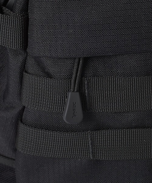 X-girl（エックスガール）の「FACE LABEL ADVENTURE BACKPACK（バックパック/リュック・レディース・グレー/ブラック・ONE SIZE）」の15枚目の写真