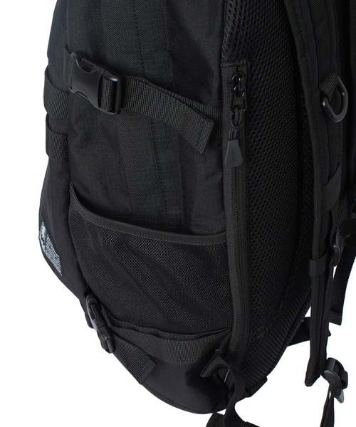 X-girl（エックスガール）の「FACE LABEL ADVENTURE BACKPACK（バックパック/リュック・レディース・グレー/ブラック・ONE SIZE）」の16枚目の写真