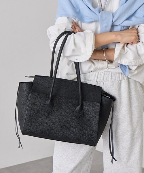 RIVE DROITE（リヴドロワ）の「予約【実用性抜群】フラップポケットトートバッグ（トートバッグ・レディース・ブラウン/ブラック・FREE）」の2枚目の写真