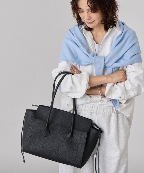 RIVE DROITE（リヴドロワ）の「予約【実用性抜群】フラップポケットトートバッグ（トートバッグ・レディース・ブラウン/ブラック・FREE）」の5枚目の写真