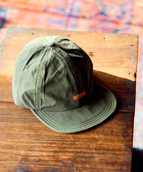 UNIVERSAL OVERALL(ユニバーサルオーバーオール)の「【UNIVERSAL OVERALL】別注コットンナイロンショートブリムキャップ(キャップ・メンズ・ブラウン/カーキ/ブラック・FREE)」の3枚目の写真