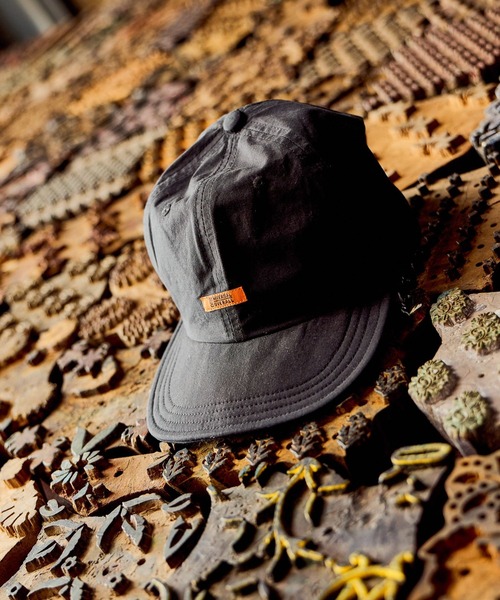 UNIVERSAL OVERALL(ユニバーサルオーバーオール)の「【UNIVERSAL OVERALL】別注コットンナイロンショートブリムキャップ(キャップ・メンズ・ブラウン/カーキ/ブラック・FREE)」の7枚目の写真