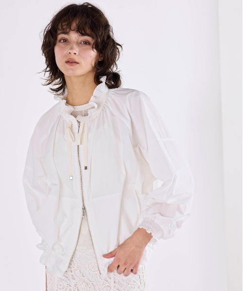 Marilyn Moon(マリリンムーン)の「pleats sheer dolman blouson(ブルゾン・レディース・ホワイト/ベージュ/ミント/ブラック・FREE)」の2枚目の写真