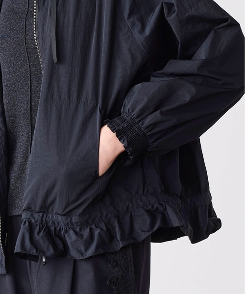 Marilyn Moon(マリリンムーン)の「pleats sheer dolman blouson(ブルゾン・レディース・ホワイト/ベージュ/ミント/ブラック・FREE)」の14枚目の写真