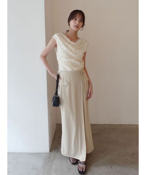 LAGUNAMOON（ラグナムーン）の「デザインポケットラップカットスカート（スカート・レディース・ブラック/アイボリー/ベージュ・MEDIUM/SMALL）」の11枚目の写真