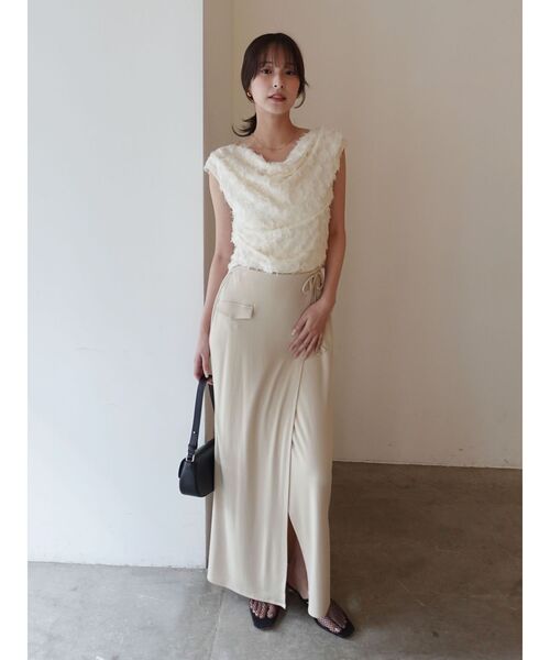 LAGUNAMOON（ラグナムーン）の「デザインポケットラップカットスカート（スカート・レディース・ブラック/アイボリー/ベージュ・MEDIUM/SMALL）」の12枚目の写真