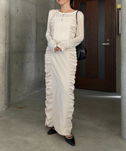 CAPRICIEUX LE'MAGE(カプリシューレマージュ)の「【セレモニーシーンにも◎】ギャザーキャミワンピース(ワンピース・レディース・ホワイト系その他/ブラック・PS/FREE)」の11枚目の写真