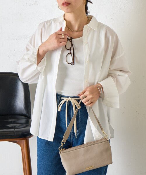 Jena espace merveilleux（ジェナ　エスパスメルヴェイユ）の「【ZOZOTOWN限定】フロントタックシャツ（シャツ/ブラウス・レディース・オフホワイト/ベージュ/ブルー・FREE）」の17枚目の写真