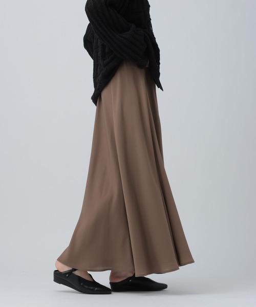 LEPSIM（レプシィム）の「バイアスフレアスカート　645452（スカート・レディース・ブラック/アイボリー/ブラウン・FREE）」の18枚目の写真