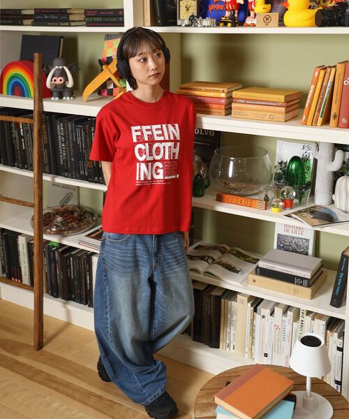 FFEIN（フェイン）の「【FFEIN（フェイン）】線画グラフィックロゴショート丈Tシャツ / Tシャツ クルーネック 半袖 プリント 【短丈】（Tシャツ/カットソー・メンズ・レモンイエロー/ネイビー/レッド・LARGE/MEDIUM/SMALL）」の7枚目の写真