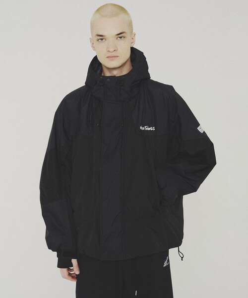 WILD THINGS（ワイルドシングス）の「【elephant TRIBAL fabrics × WILD THINGS for ADAM ET ROPE'】EX DETACHABLE MONSTER PARKA（ダウンジャケット/コート・メンズ・カーキ/ブラック・L/M）」の6枚目の写真