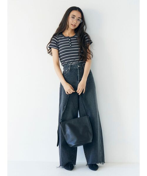 Ungrid(アングリッド)の「ダブルラインフレーム伊達メガネ(メガネ・レディース・シルバー・FREE)」の5枚目の写真