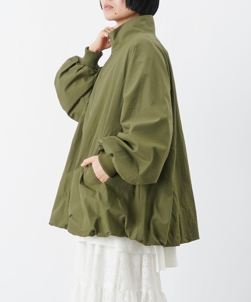 LUCA/LADY LUCK LUCA（ルカ/レディラックルカ）の「LC/LLL ミドル丈バルーンコート（その他アウター・レディース・カーキ/ブラック/ベージュ・FREE）」の3枚目の写真