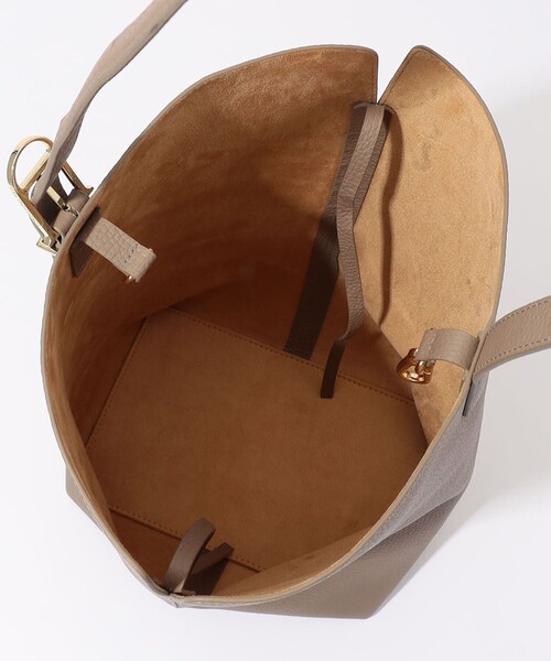 TOMORROWLAND （トゥモローランド）の「Atelier TOMORROWLAND TETRA バッグ（バックパック/リュック・レディース・アッシュブラウン/ブラック・FREE）」の13枚目の写真