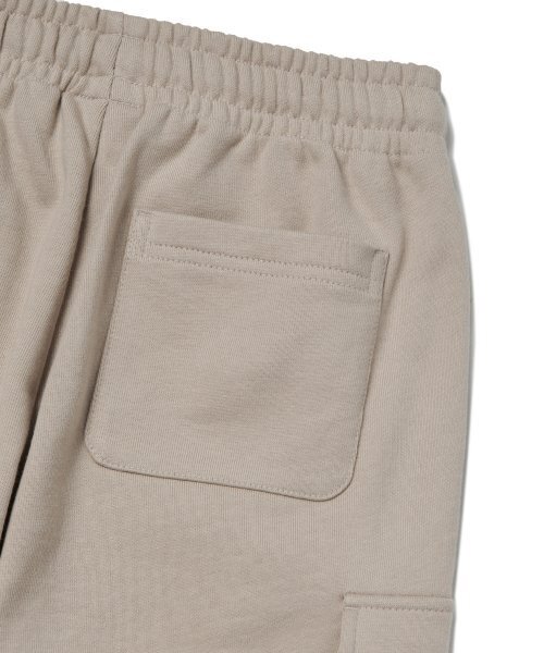 MUSINSA STANDARD KIDS（ムシンサスタンダードキッズ）の「カーゴスウェットパンツ [ダスティベージュ]（スウェットパンツ・レディース・その他・100/140/150/160/120/110/130）」の8枚目の写真