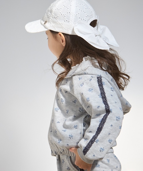 petit main(プティマイン)の「【リンク/防花粉】花柄ジップパーカー(パーカー・キッズ・アイボリー/トップグレー・80cm/130cm/120cm/100cm/110cm/90cm)」の3枚目の写真
