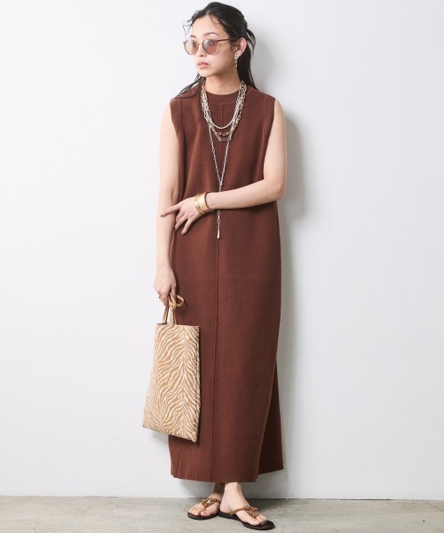 CHIC STYLE(シックスタイル)の「綿100%タンクトップニットロングワンピース<大きいサイズ有>シックスタイル(ワンピース・レディース・ベージュ系/ブラック・LL/3L/4L/5L/M/L)」の2枚目の写真