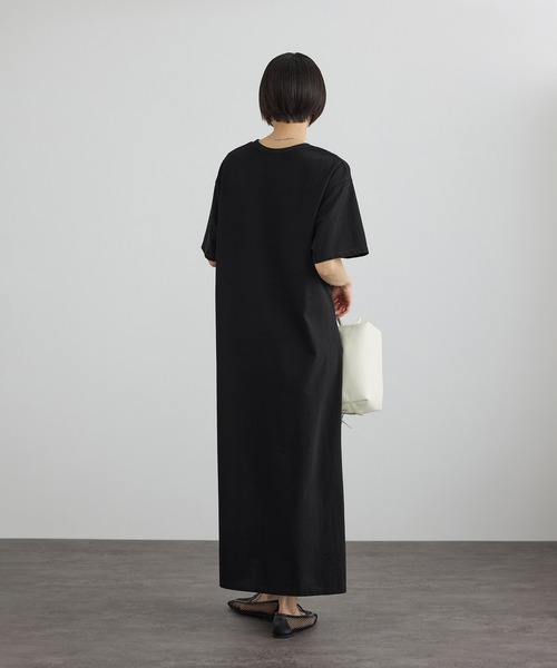 SALON adam et rope'（サロン アダム エ ロペ）の「【WEB限定】ドライコットンツイストディテールワンピース（ワンピース・レディース・ブラウン/ブラック・FREE）」の7枚目の写真