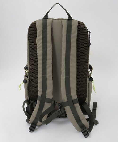 ELLIKER(エリカー)の「【ELLIKER/エリカー】Kiln Hooded Zip Top Backpack 22L(バックパック/リュック・メンズ・ベージュ/ブラック・9)」の4枚目の写真